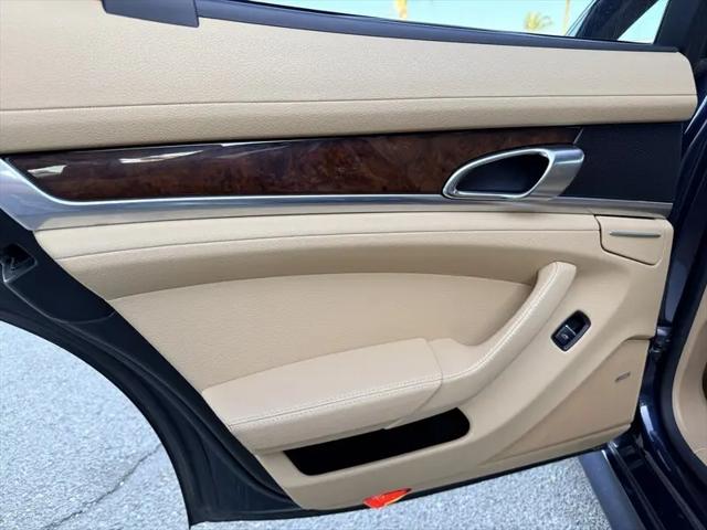 2013 Porsche Panamera S