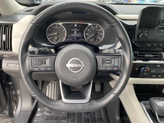 2023 Nissan Pathfinder SL FWD