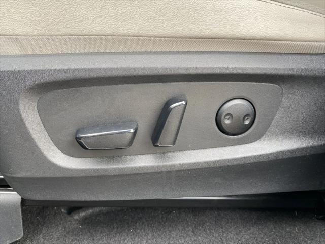 2023 Nissan Pathfinder SL FWD