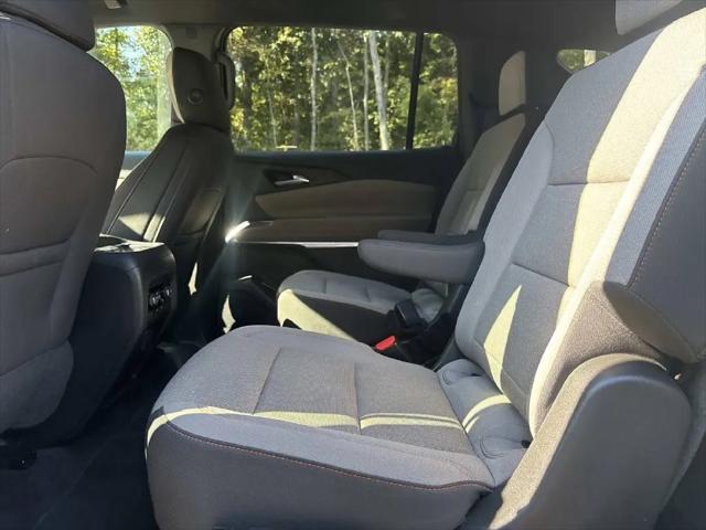 2026 Chevrolet Traverse FWD LT