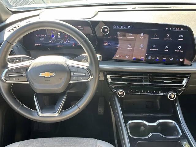 2026 Chevrolet Traverse FWD LT