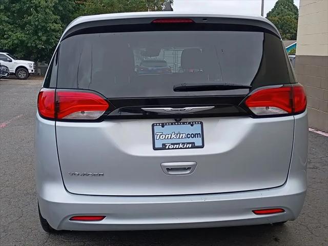 2024 Chrysler Voyager LX