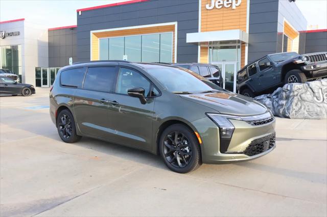 2027 Chrysler Pacifica Limited for sale in Shawnee, OK