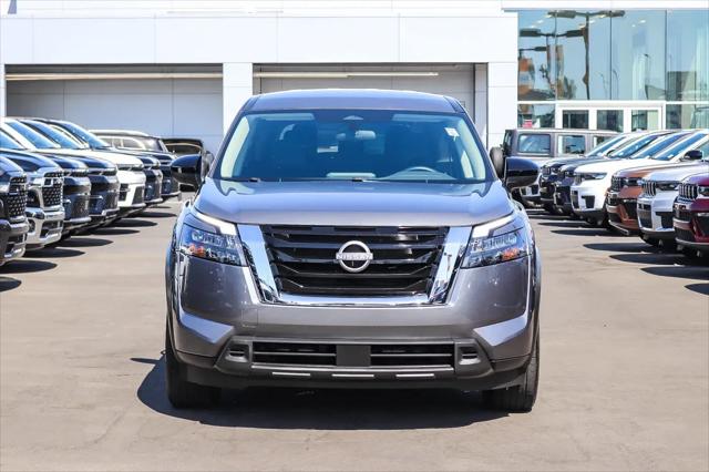 2024 Nissan Pathfinder S FWD