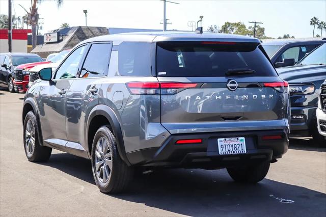 2024 Nissan Pathfinder S FWD