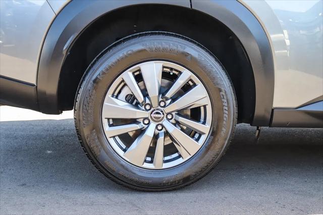 2024 Nissan Pathfinder S FWD