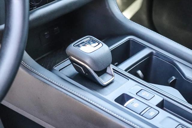 2024 Nissan Pathfinder S FWD
