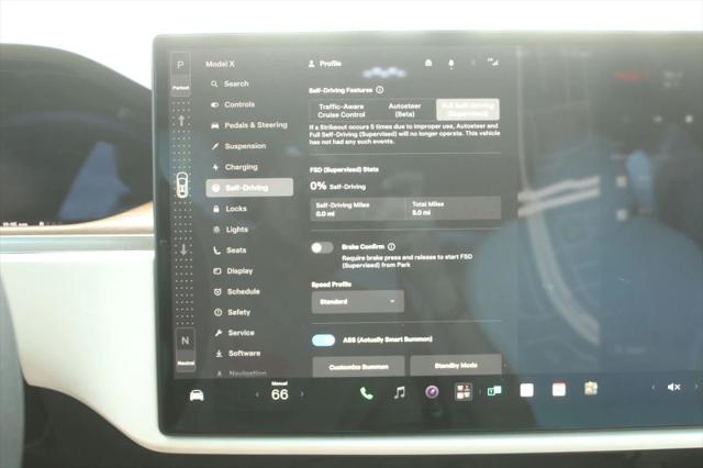 2023 Tesla Model X Base