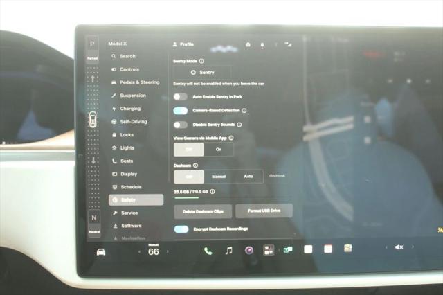 2023 Tesla Model X Base