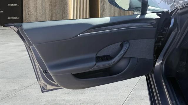 2023 Tesla Model S Standard Range