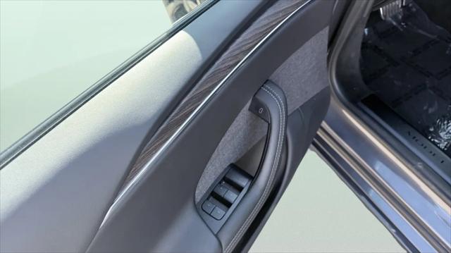 2023 Tesla Model S Standard Range