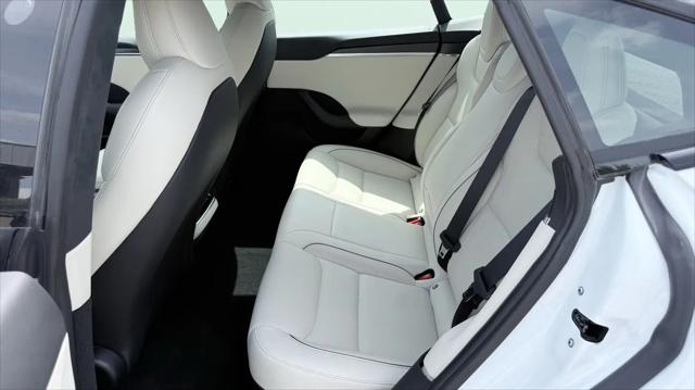 2022 Tesla Model S Plaid Tri Motor All-Wheel Drive