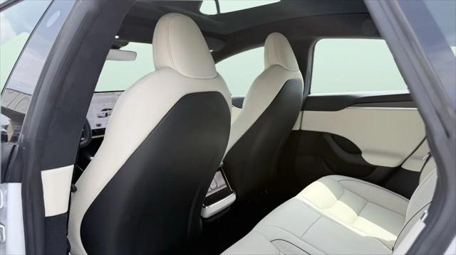 2022 Tesla Model S Plaid Tri Motor All-Wheel Drive