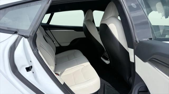 2022 Tesla Model S Plaid Tri Motor All-Wheel Drive