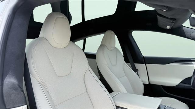 2022 Tesla Model S Plaid Tri Motor All-Wheel Drive