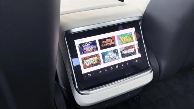 2022 Tesla Model S Plaid Tri Motor All-Wheel Drive
