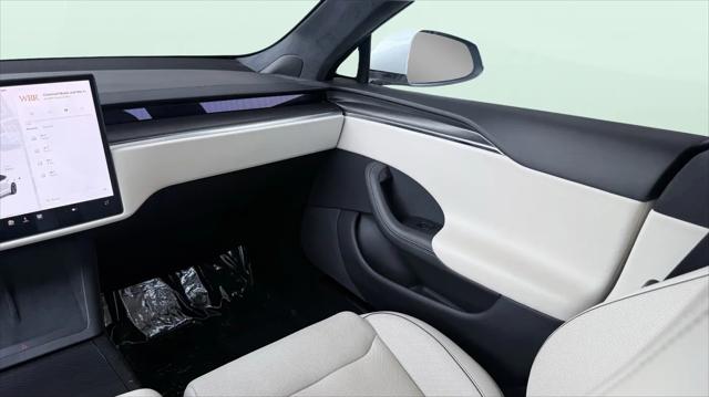 2022 Tesla Model S Plaid Tri Motor All-Wheel Drive