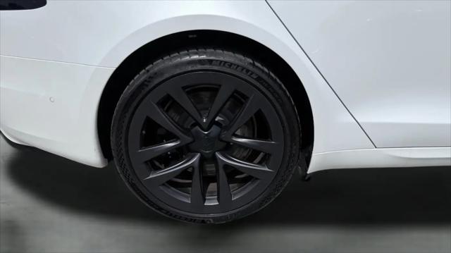 2022 Tesla Model S Plaid Tri Motor All-Wheel Drive