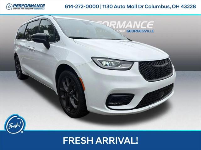 2023 Chrysler Pacifica Limited AWD for sale near Columbus, OH