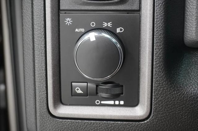 2017 Ram 2500 Tradesman Crew Cab 4x4 8 Box