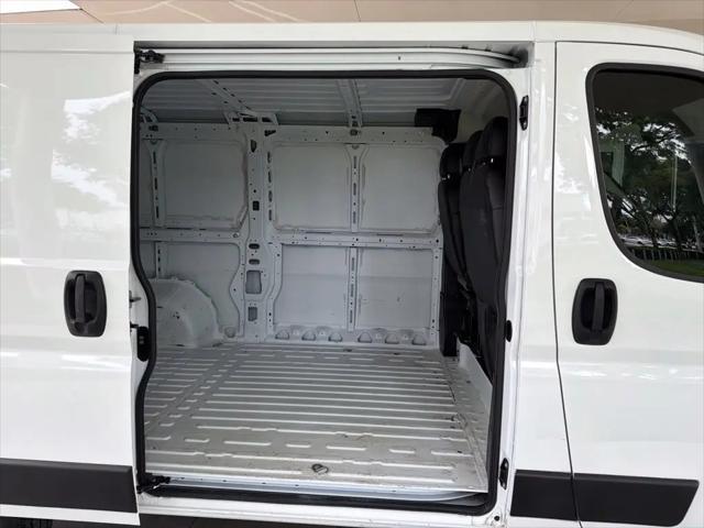 2023 Ram ProMaster Cargo Van Low Roof 136 WB