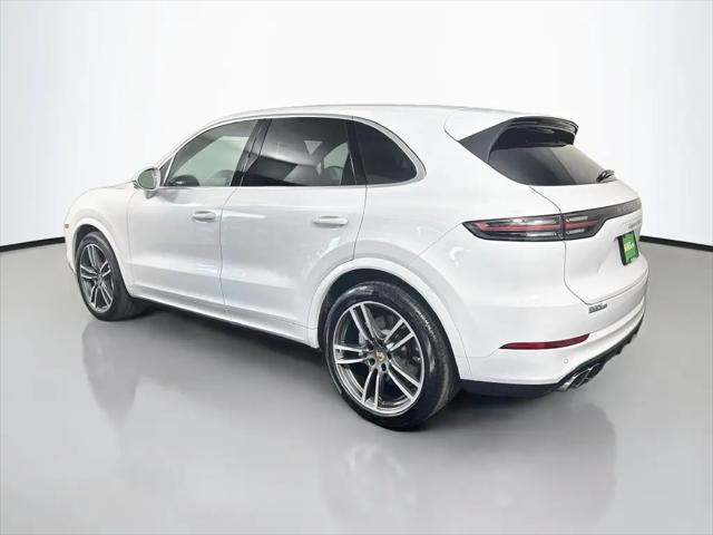 2023 Porsche Cayenne Turbo