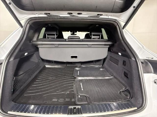 2023 Porsche Cayenne Turbo