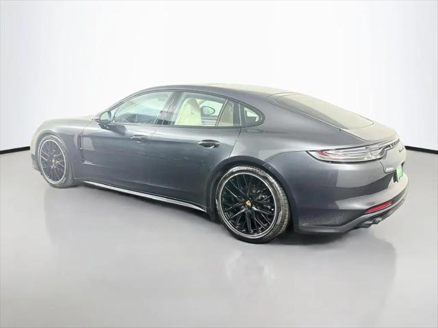 2023 Porsche Panamera 4