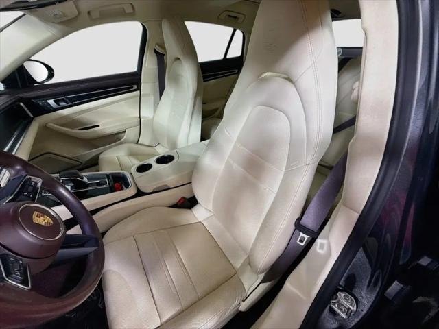 2023 Porsche Panamera 4