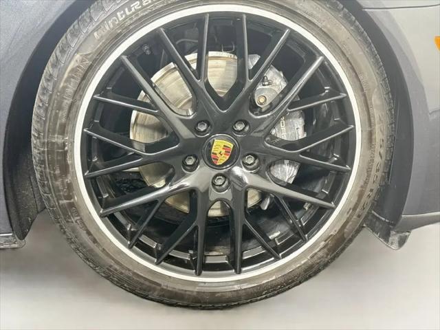 2023 Porsche Panamera 4