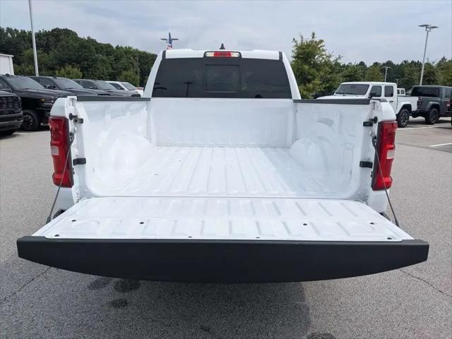 2025 Ram 1500 Big Horn Crew Cab 4x4 64 Box