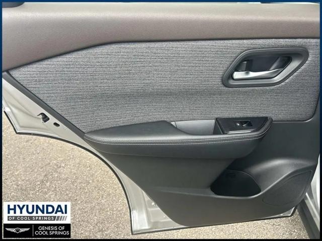 2022 Nissan Rogue SV FWD