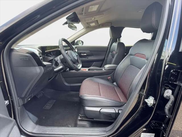 2025 Nissan Kicks SR Intelligent AWD