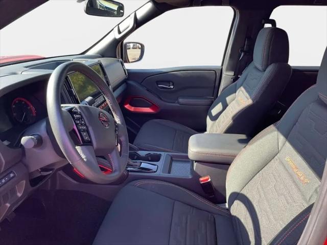2025 Nissan Frontier Crew Cab PRO-4X 4x4
