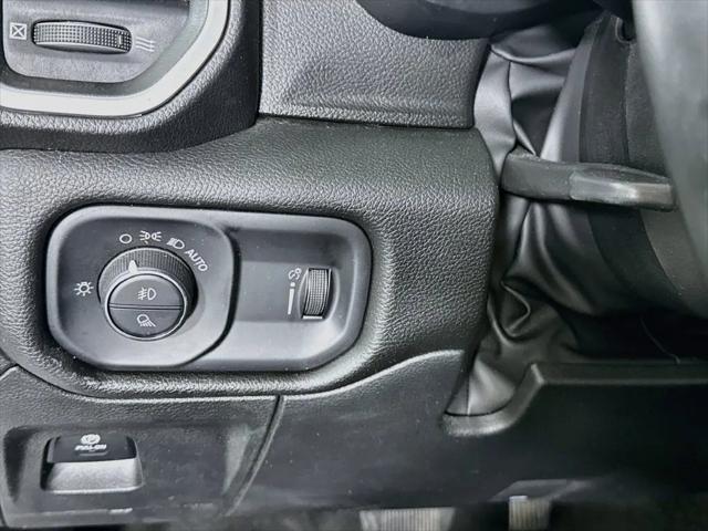 2023 Ram 1500 Big Horn Crew Cab 4x2 57 Box