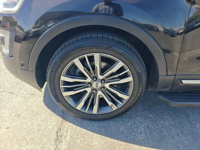 2017 Ford Explorer Platinum