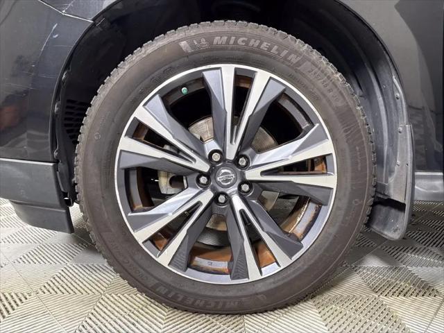2017 Nissan Pathfinder Platinum