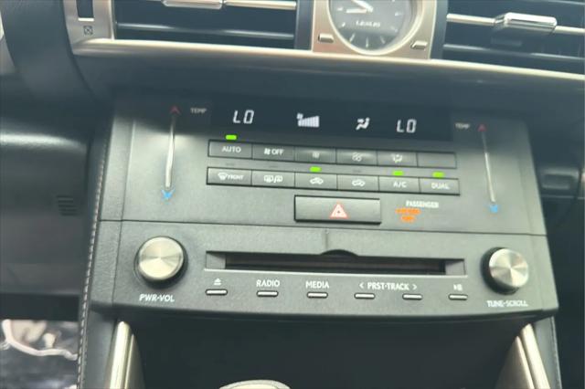 2016 Lexus IS 200t IS 200t