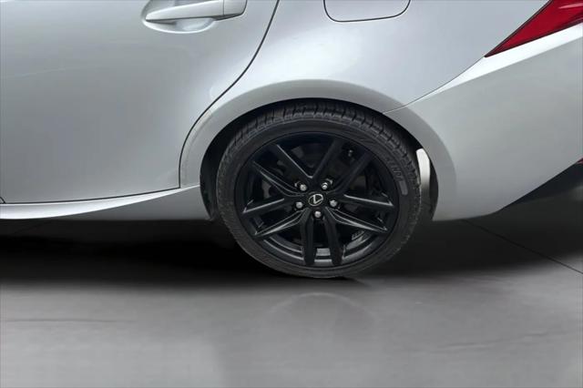 2016 Lexus IS 200t IS 200t