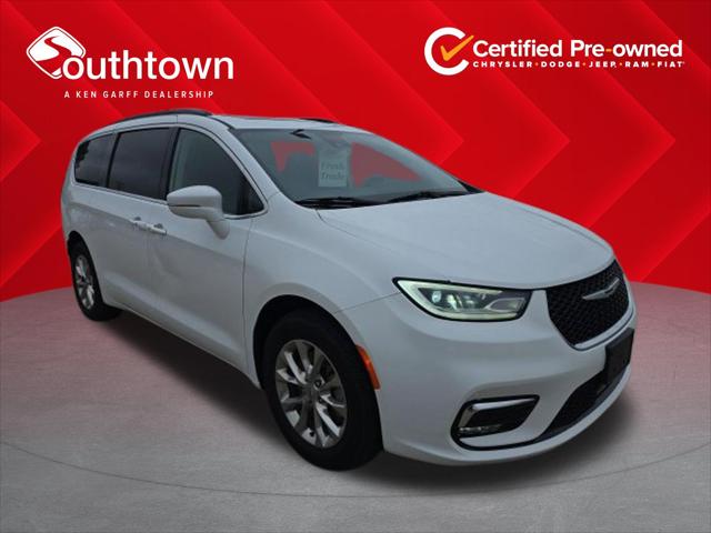 2022 Chrysler Pacifica Touring L AWD for sale in Indianola, IA