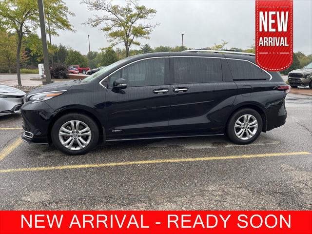 2021 Toyota Sienna Platinum for sale in Wausau, WI