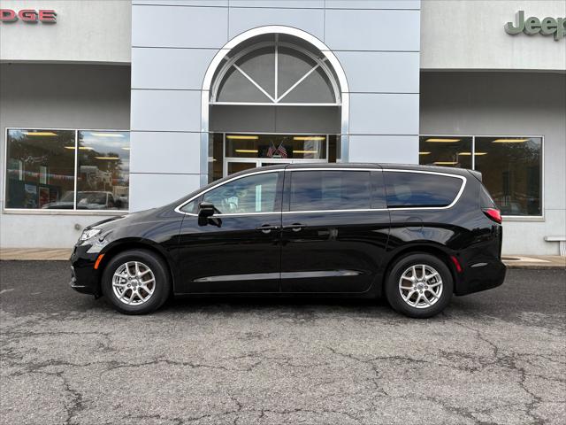 2025 Chrysler Pacifica Select 2025 Chrysler Pacifica Select