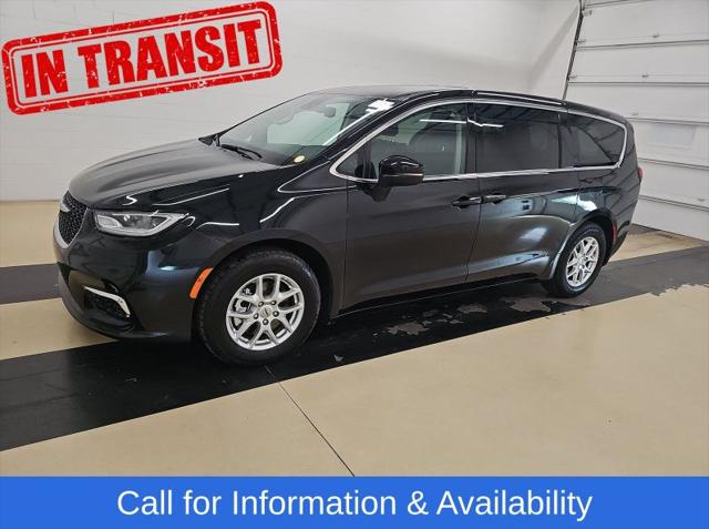 2023 Chrysler Pacifica Touring L for sale in Culpeper, VA