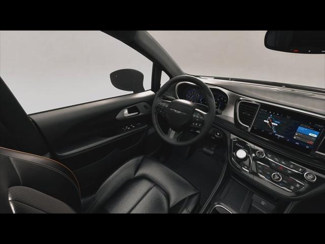 2027 Chrysler Pacifica Limited