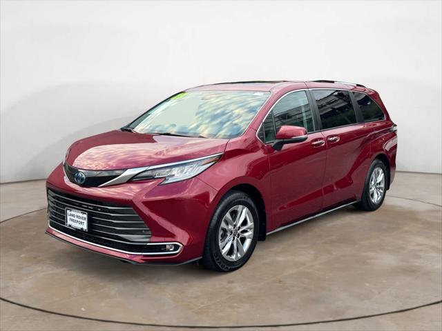 2023 Toyota Sienna Limited for sale in Freeport, NY