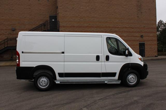 2025 Ram ProMaster 2500 Cargo Van Tradesman Low Roof 136 WB w/Pass Seat