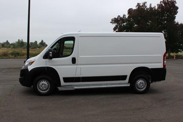 2025 Ram ProMaster 2500 Cargo Van Tradesman Low Roof 136 WB w/Pass Seat