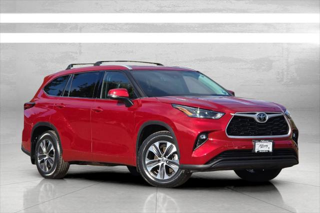 2022 Toyota Highlander XLE for sale in Albany, OR