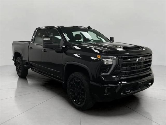 2025 Chevrolet Silverado 2500HD 4WD Crew Cab Standard Bed High Country for sale in Oshkosh, WI
