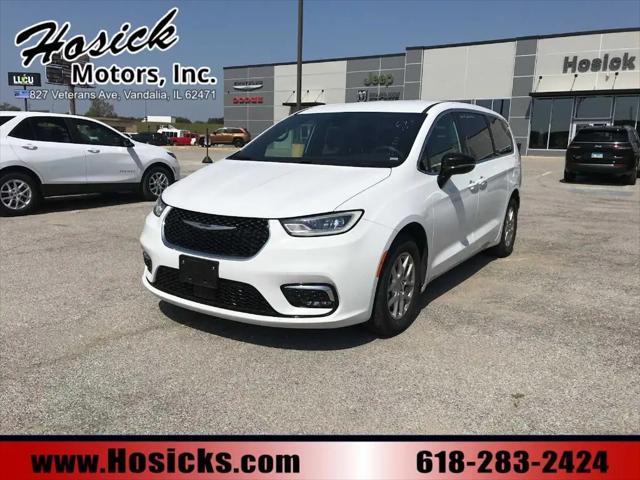 2025 Chrysler Pacifica Select for sale in Vandalia, IL